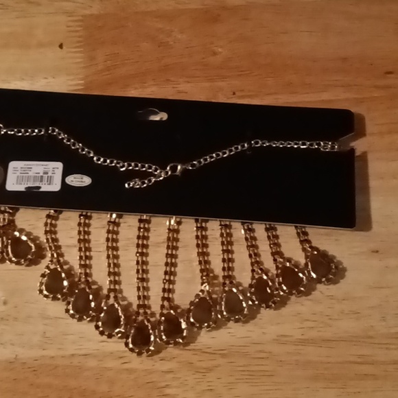 Jewelry - Picture 4 of 4